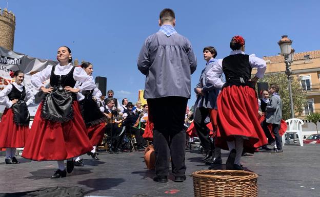 El folklore volvió a subirse al escenario de la mano de los más pequeños