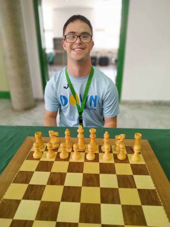 Adrián Perera, campeón de ajedrez de los JEDES 2022