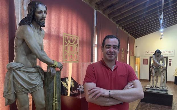 Una exposición repasa los últimos 75 años de la Hermandad del Amarrao mirando al futuro