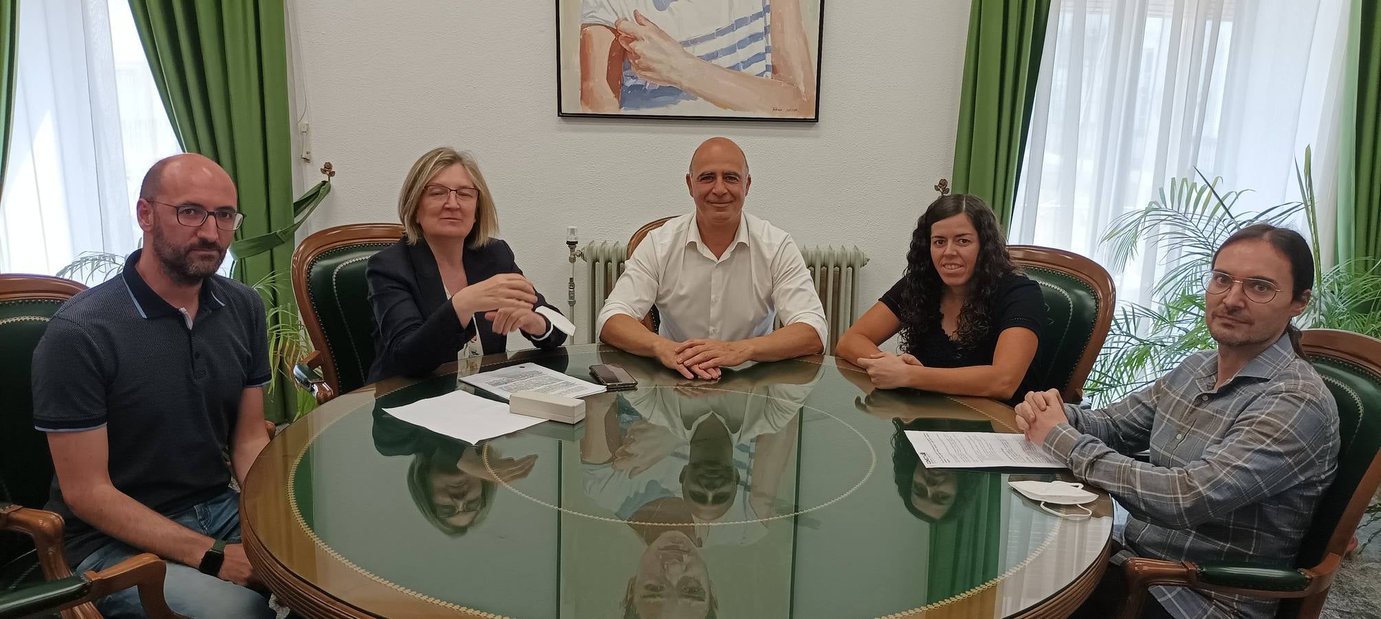 El programa 'Conectadas' ofrecerá la oportunidad a mujeres desempleadas de superar la brecha digital