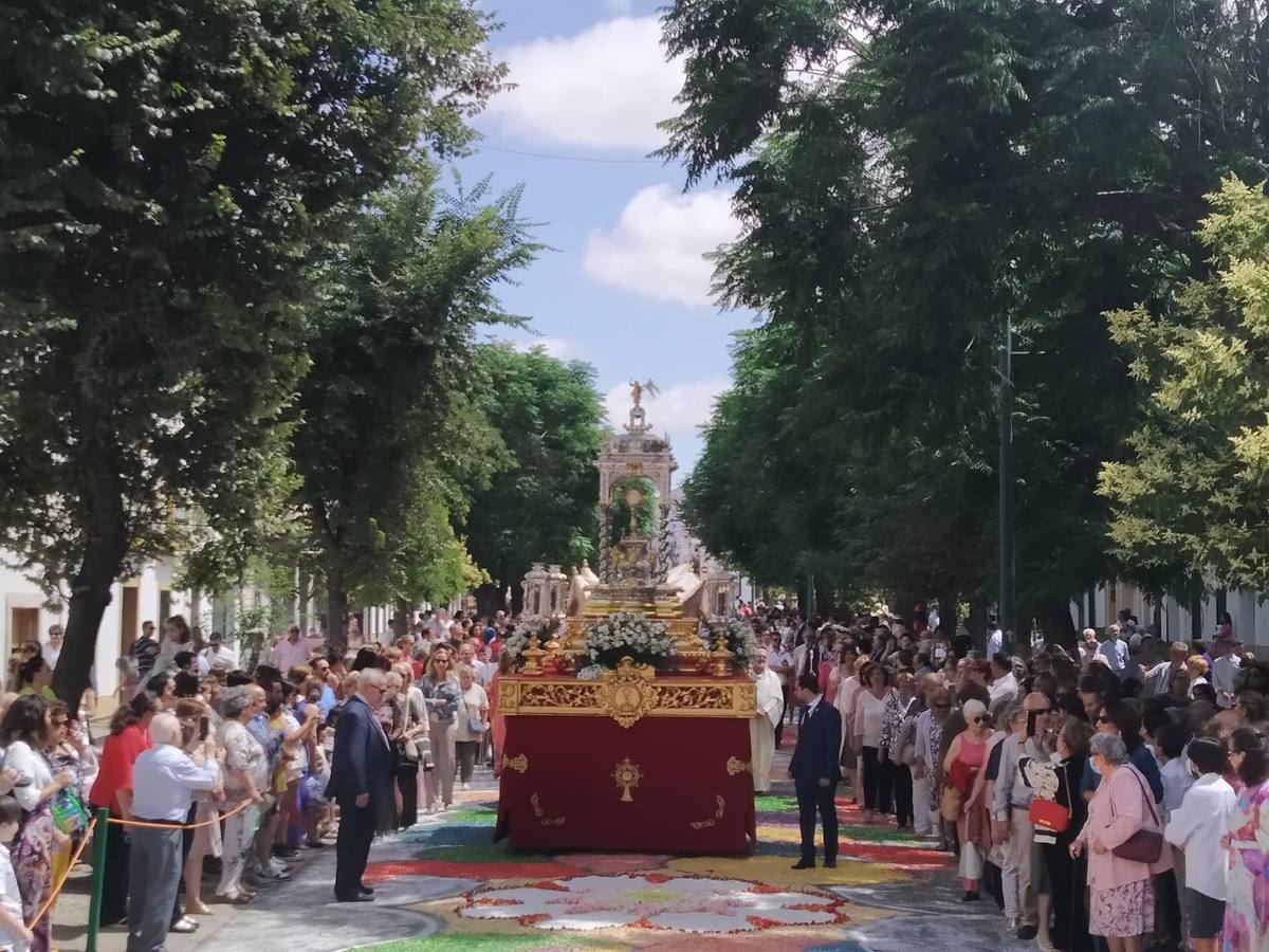Espléndida procesión del Corpus Christi por las calles de Zafra