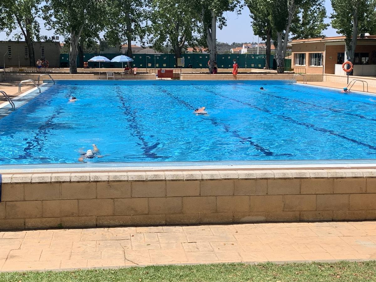 Abierto el plazo de inscripción en los cursos de natación y fitness acuático en la piscina municipal