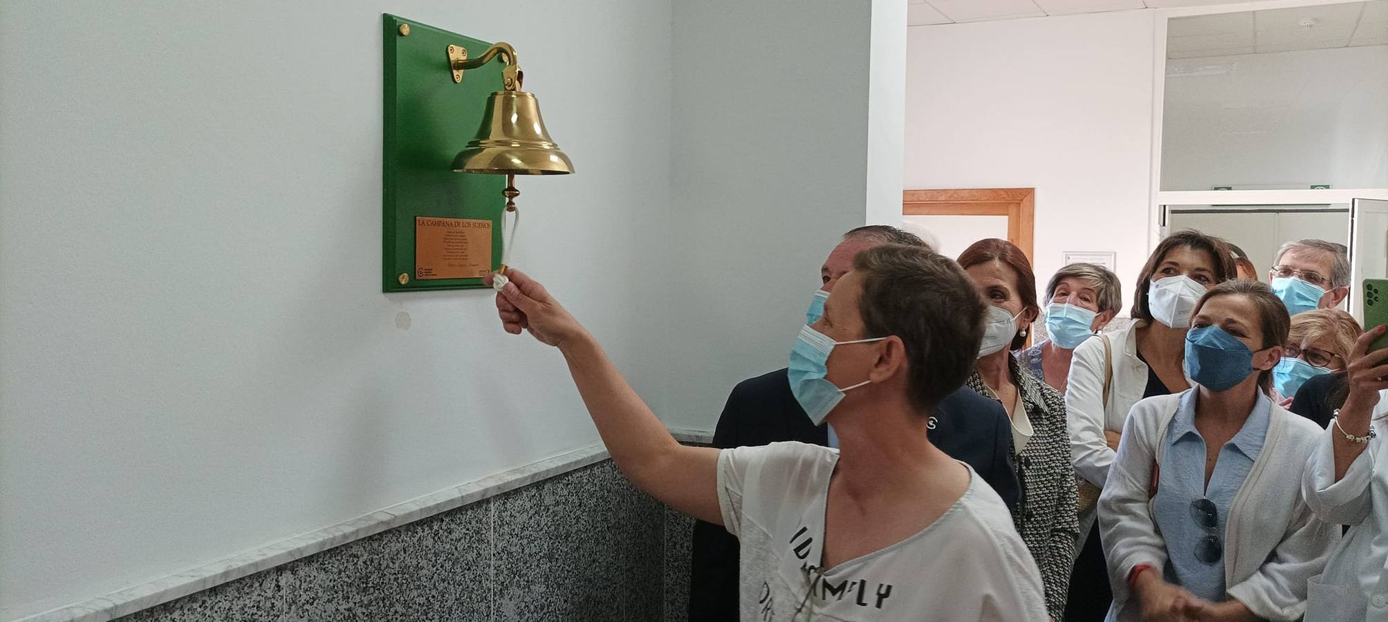 Inés Mª Martínez ha hecho sonar por primera vez en Zafra la Campana de los Sueños