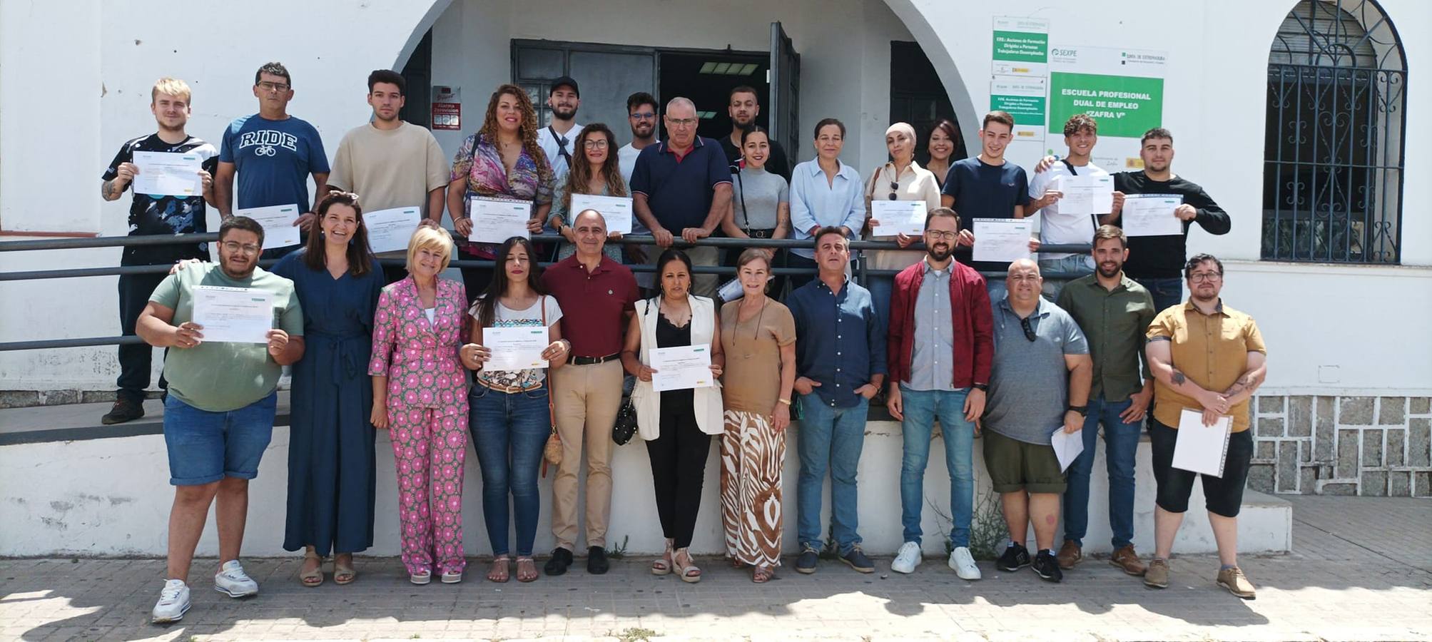 Clausurada la Escuela Profesional Dual de Empleo Zafra V en sus dos especialidades: albañilería y jardinería