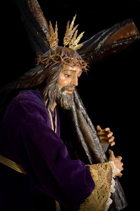 La Cofradía del Nazareno y la Esperanza conmemora la Fiesta de la Exaltación de la Santa Cruz