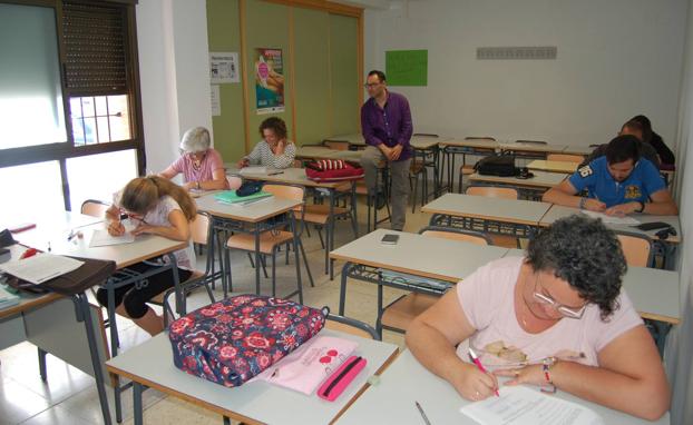 El Centro de Adultos mantiene su matrícula abierta durante el mes de septiembre
