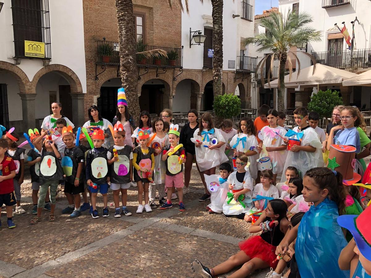 Más de 260 niños y niñas han participado en el campamento Diviértete durante el verano