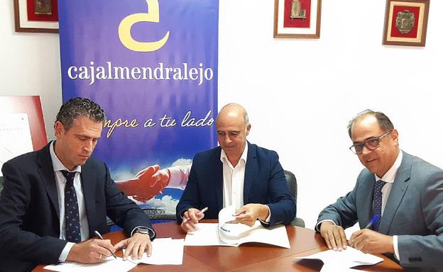 El Ayuntamiento de Zafra y Cajalmendralejo renuevan por 5 años su convenio de colaboración para la FIG
