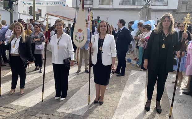 La Banda de Música y seis cofradías de Zafra acompañaron a los santeños en el regreso de la Virgen de la Estrella a su ermita