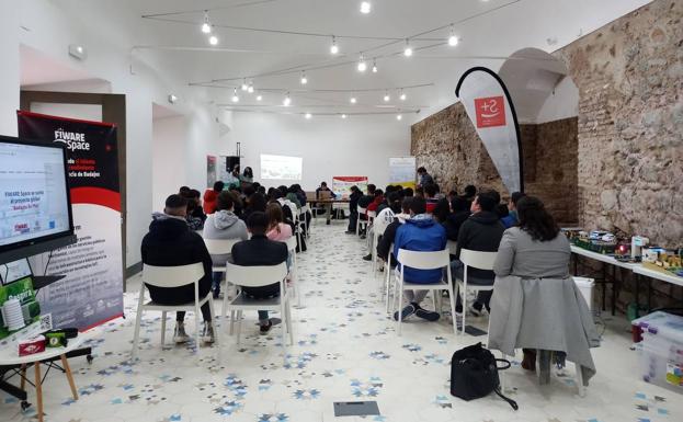 El Pabellón Central acoge desde este miércoles las actividades para una 'Provincia Digital'
