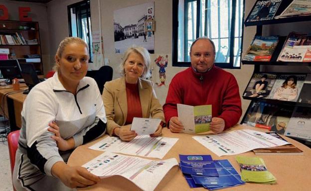 Zafra acoge el Encuentro Regional de Asociaciones Gitanas con motivo del Día de la Lengua Romaní