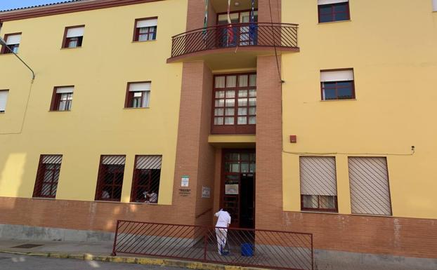 CSIF denuncia ante la Inspección de Trabajo «las cargas laborales» de los trabajadores de la residencia José González Barrero