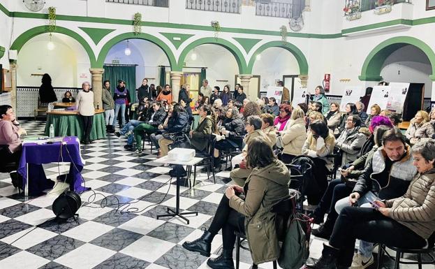 Zafra Violeta reúne en 'ArtistaZas' artistas locales y extremeñas en un ambiente de reivindicación, reflexivo y cultural