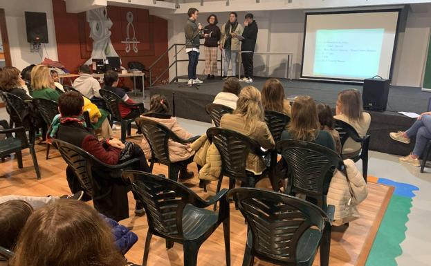Entregados los premios del XV Concurso de Dibujo, Narrativa y Fotografía Dulce Chacón para escolares