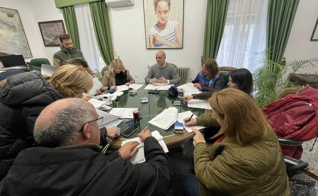 El ayuntamiento firma los convenios de colaboración con 20 asociaciones por un total de 73.900 euros