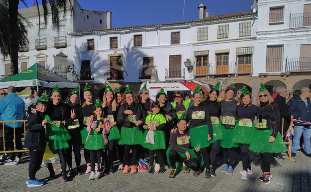 Más de 400 deportistas participan en la II San Silvestre y I Caminata a favor de Down Zafra