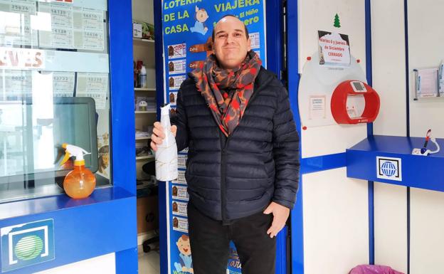 El 25.296 reparte 200.000 euros en la administración 'Marinita' de Zafra