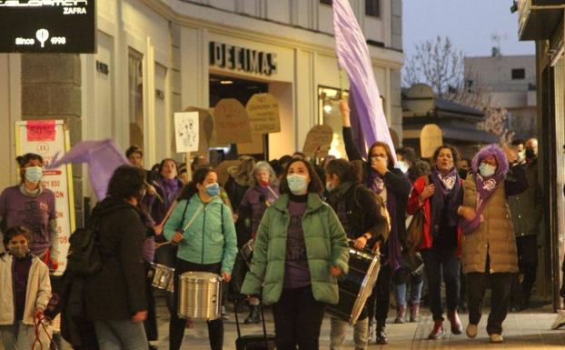 Zafra Violeta convoca una concentración de urgencia para este martes