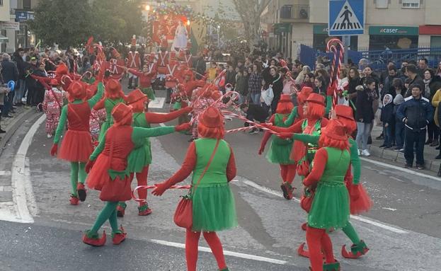 Un total de 14 carrozas y unos 800 participantes desfilarán en la Cabalgata de Reyes