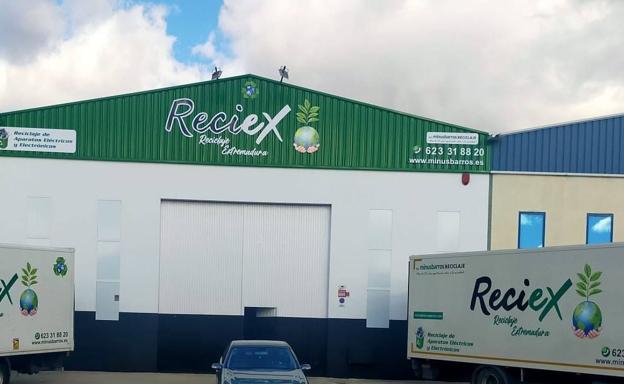 Minusbarros reciclará en Zafra 288.500 kilos anuales de aparatos eléctricos y electrónicos