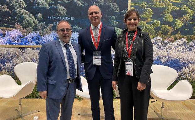 La Feria Ganadera de Zafra y la Semana Santa 2023 se muestran en el escaparate de Fitur