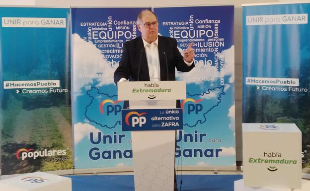 Juan Carlos Fernández presenta su candidatura a la alcaldía ante casi 300 personas