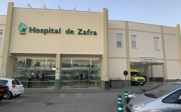 Cuatro heridos en una colisión frontal de dos vehículos