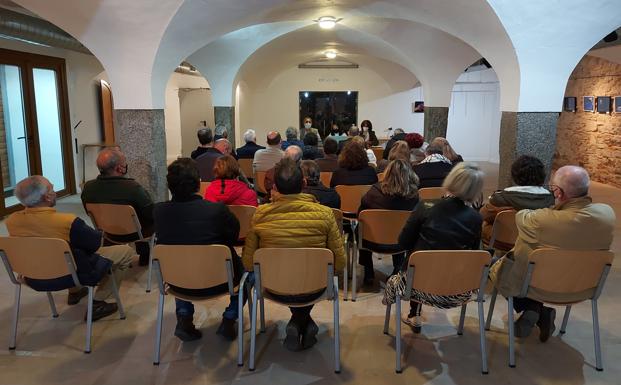 La Asociación para la Recuperación de la Memoria Histórica triplica en un año su número de socios