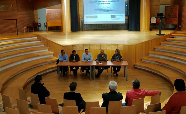 Agricultura crea una bolsa de tierras para cultivar, entre otras, 250 hectáreas de riego en desuso de Zalamea