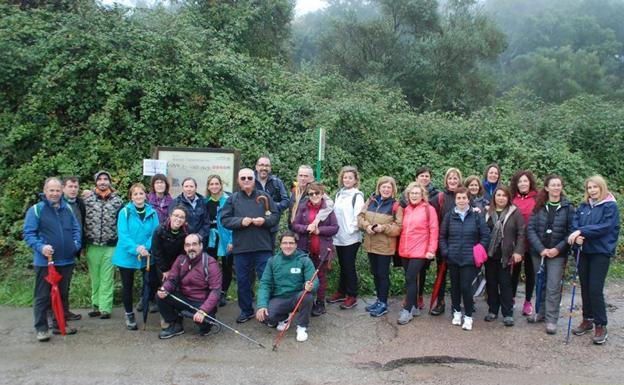 El club senderista Arsa Zalamea viajó a Aracena en su última ruta programada