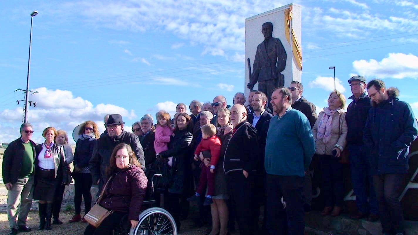 La localidad rindió homenaje póstumo al eterno Miguel Nieto