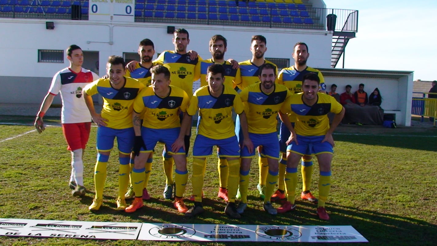 El CD Ilipense vence al Gimnástico Don Benito demostrando fuerza y garra