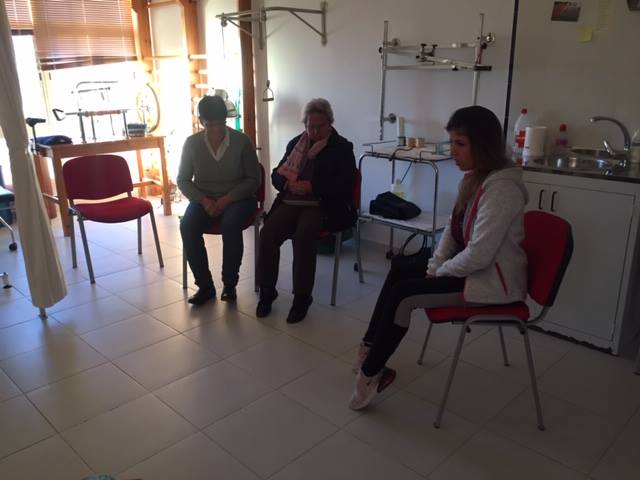 Un taller incentiva la movilidad en personas de entre 60 y 80 años