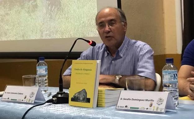 El ilipense José Calvente presenta su libro histórico 'La ermita de Altagracia'