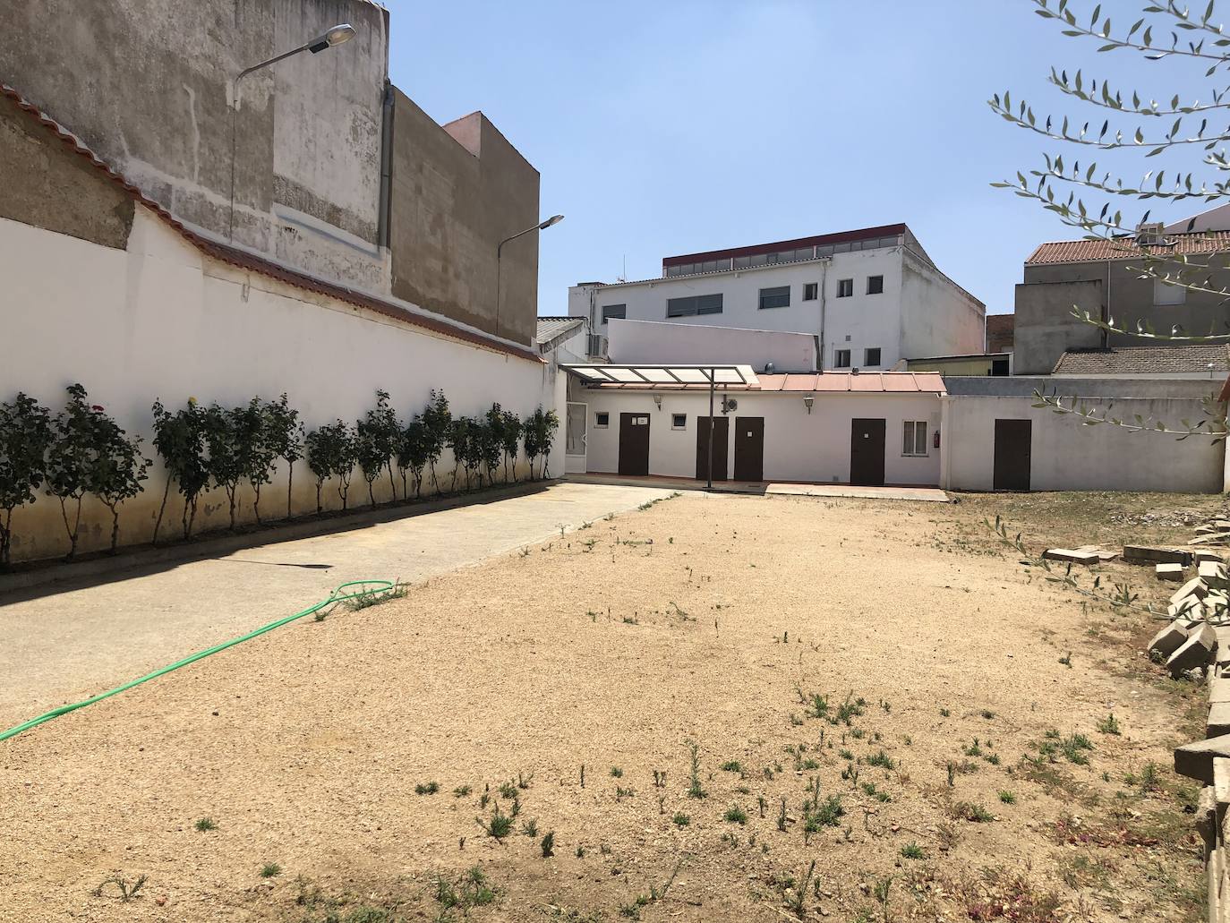 Adypres propone la cesión del terreno de su sede para construir una residencia de discapacitados