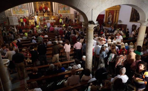 El Cristo de la Quinta Angustia volvió a recibir a miles de peregrinos