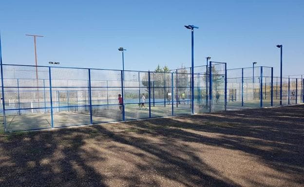 El Ayuntamiento de Zalamea abrirá las pistas de pádel y tenis el 11 de mayo
