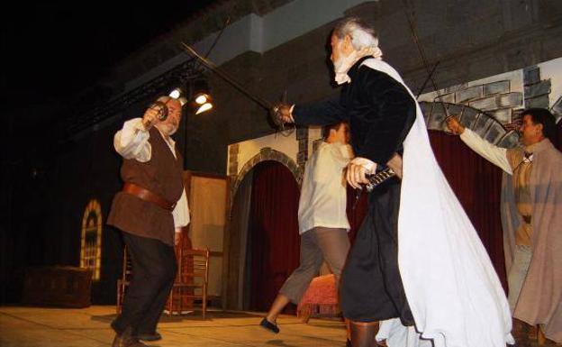 Publicadas las bases del concurso de diseño de la camiseta del Teatro 'El Alcalde de Zalamea'