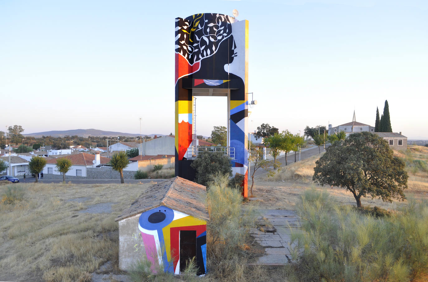 El proyecto 'Art Rural' lleva a Zalamea a artistas defensores de los Derechos Humanos