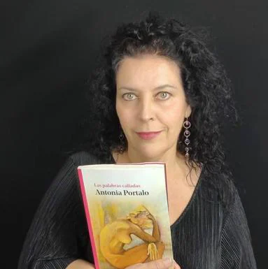 Antonia Portalo presenta su nueva novela, 'Las palabras calladas'
