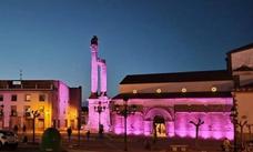 Zalamea de la Serena se ilumina de morado para celebrar el Día Internacional de la Mujer
