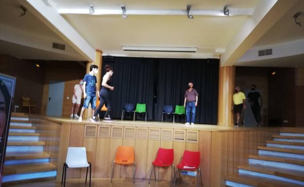 Aplazada la reunión de mañana dirigida a todas las personas inscritas en el teatro 'El Alcalde de Zalamea'