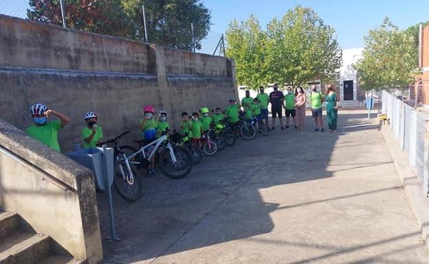 Las clases del I Taller de Ciclismo llegan a su fin con un acto de clausura y la entrega de medallas