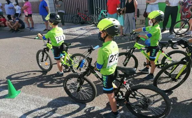 Los alumnos de la Escuela Ciclista Diexle-Zalamea finalizan la temporada de los JUDEX en Hornachos