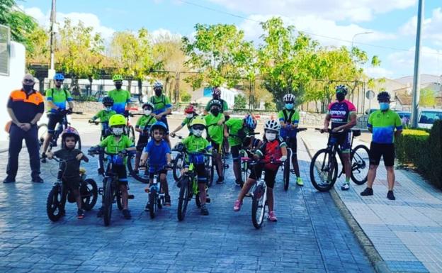 20 ilipenses participan en la II quedada BTT al Cristo de Zalamea