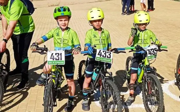 Continúan las competiciones para los alumnos de la Escuela Ciclista Diexle Zalamea