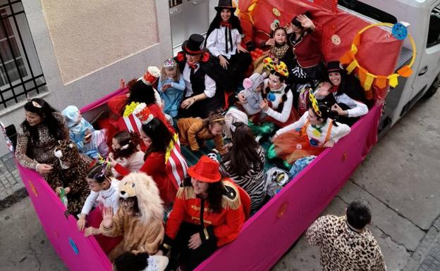 El Carnaval ha llenado de alegría y colorido las calles de Zalamea de la Serena